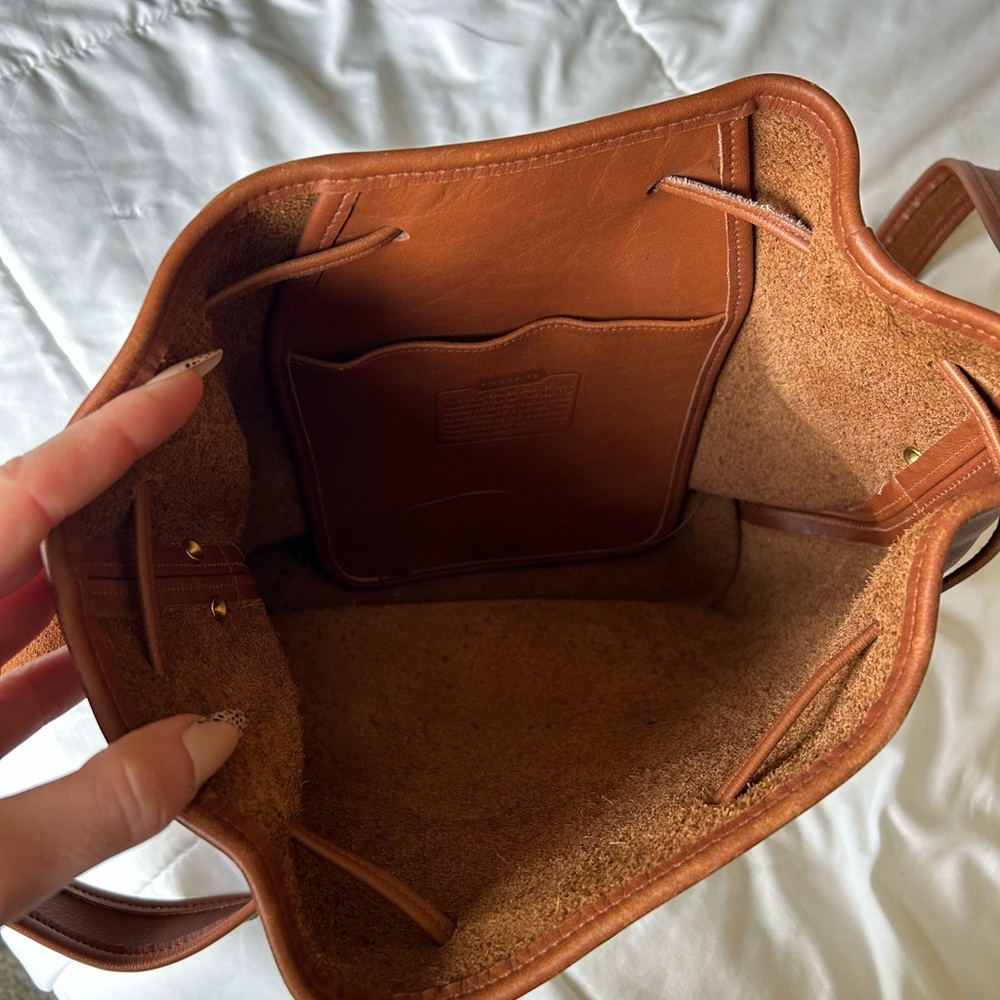 Coach bucket bag - Picture 5 of 9